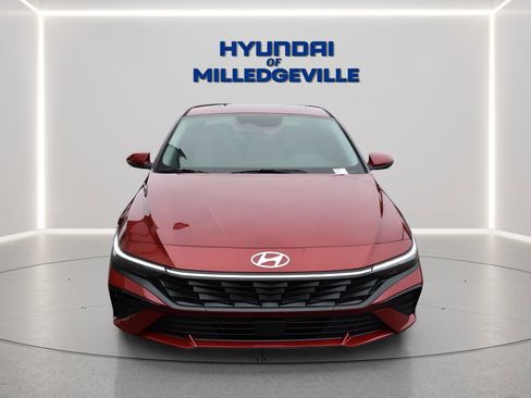 New 2026 Hyundai Elantra Limited FWD image 7