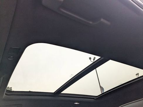 Used 2021 Chevrolet Tahoe High Country w/ Premium Package image 15