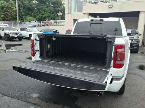 Used 2022 RAM 1500 Limited AWD/4WD image 17