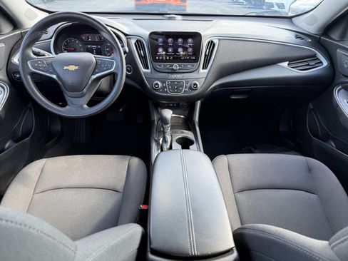 Used 2024 Chevrolet Malibu LT FWD image 30