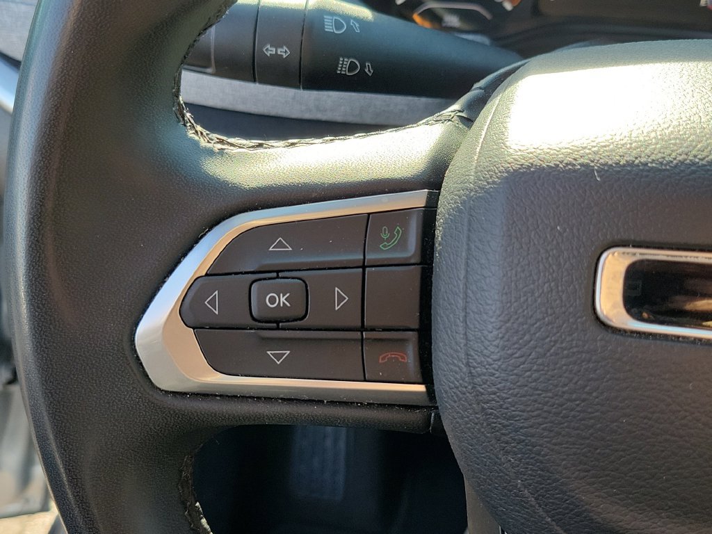 Used 2024 Jeep Compass Latitude AWD/4WD image 34