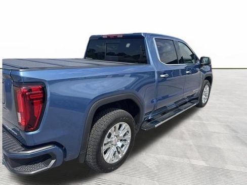 Used 2025 GMC Sierra 1500 Denali w/ Technology Package AWD/4WD image 4