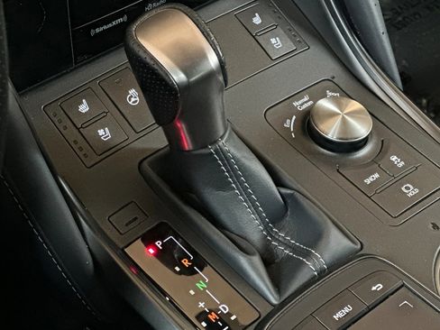 Used 2025 Lexus IS 500 image 22