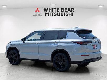 New 2026 Mitsubishi Outlander LE