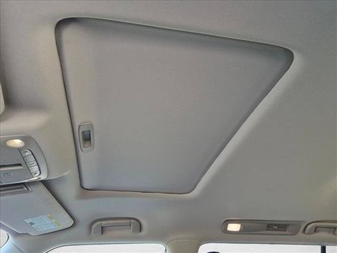Certified 2024 Nissan Armada SL w/ Captain's Chairs Package AWD/4WD image 16