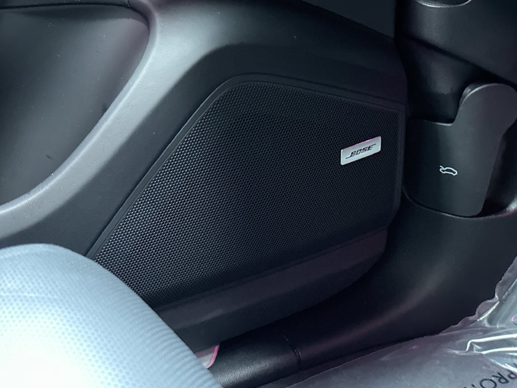 Certified 2025 Porsche Cayenne AWD/4WD image 21