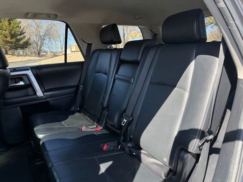 Used 2014 Toyota 4Runner Limited image 17
