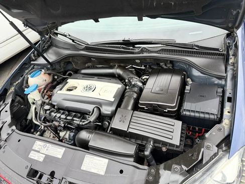 Used 2012 Volkswagen GTI 4-Door FWD image 41
