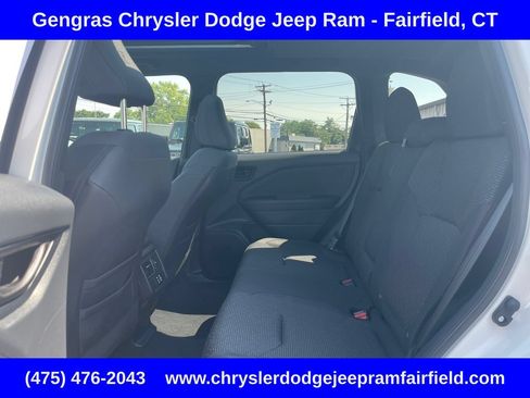 Used 2025 Subaru Forester Premium AWD/4WD image 38
