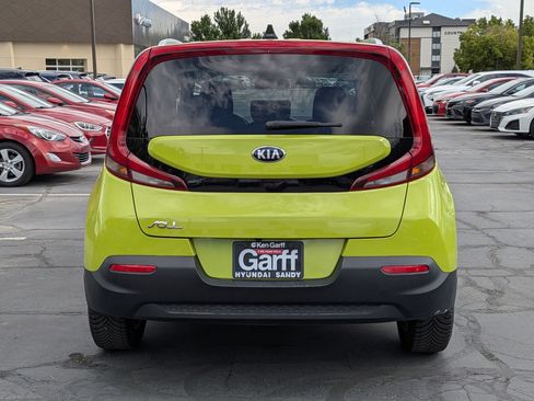 Used 2020 Kia Soul LX FWD image 5