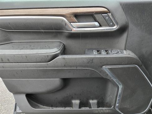 Used 2023 Chevrolet Silverado 1500 LT image 13