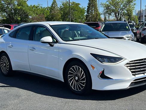 Used 2021 Hyundai Sonata SEL FWD image 3