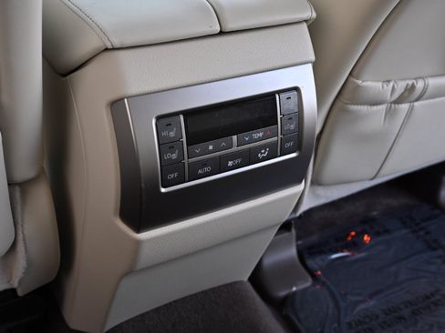 Used 2017 Lexus GX 460 Premium w/ Premium Package AWD/4WD image 33