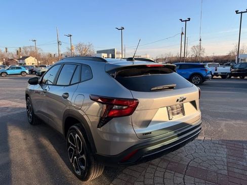 Certified 2026 Chevrolet Trax RS image 5