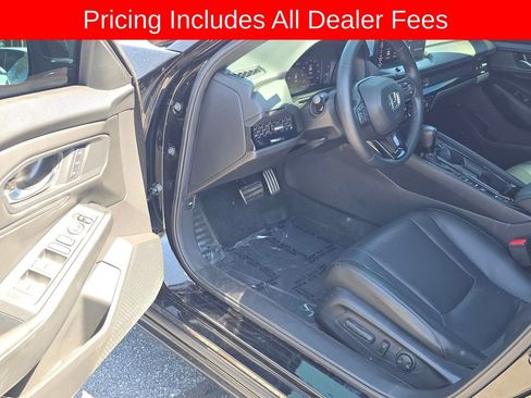 Used 2023 Honda Accord Sport image 9