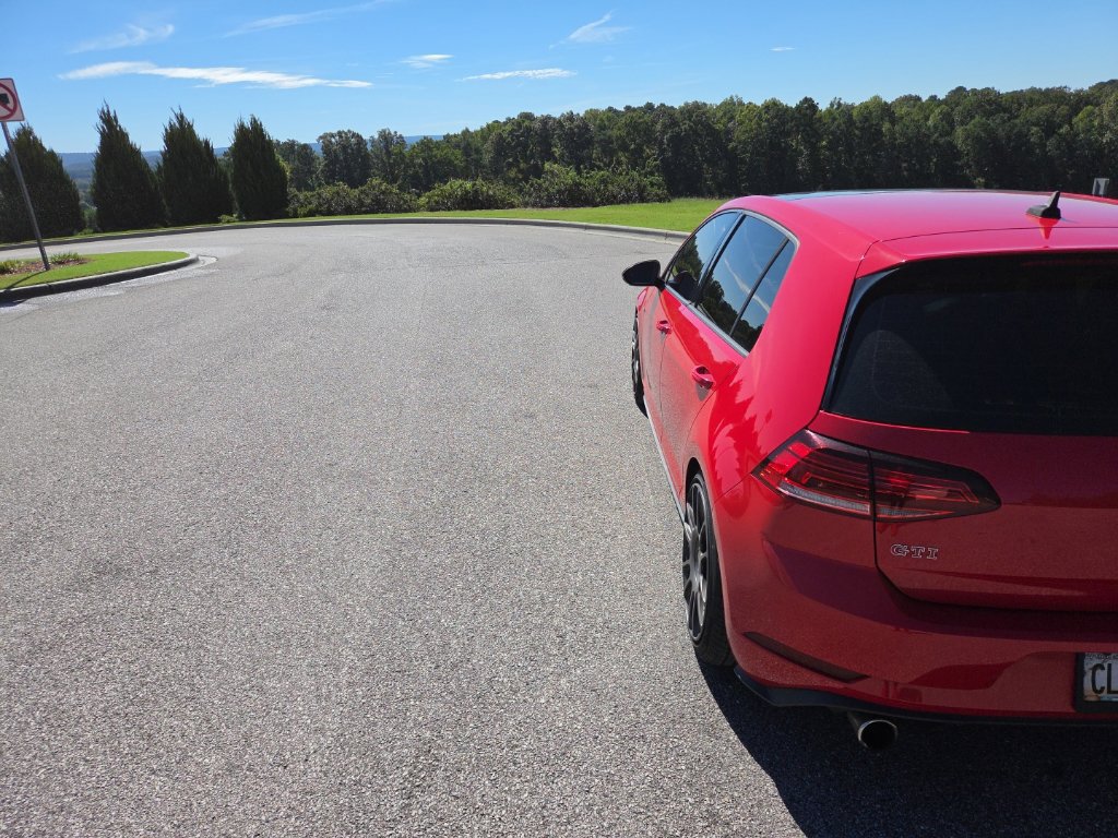 Used 2019 Volkswagen GTI S FWD image 7