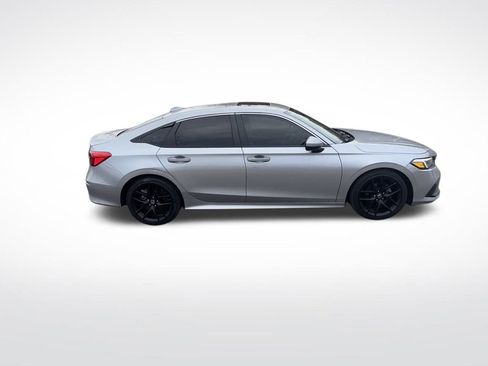 Used 2023 Honda Civic EX image 4