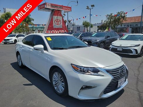 Used 2017 Lexus ES 350 w/ Premium Package FWD image 1