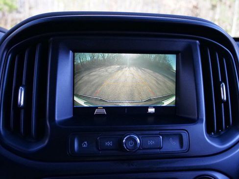 Used 2020 Chevrolet Colorado W/T w/ WT Convenience Package image 10