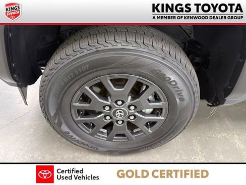 Certified 2025 Toyota 4Runner SR5 AWD/4WD image 28