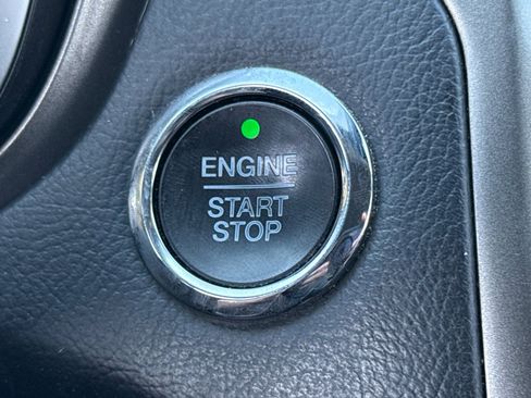 Used 2019 Ford Fusion SE image 27