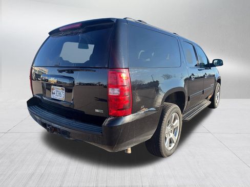 Used 2011 Chevrolet Suburban LT w/ Luxury Package image 3