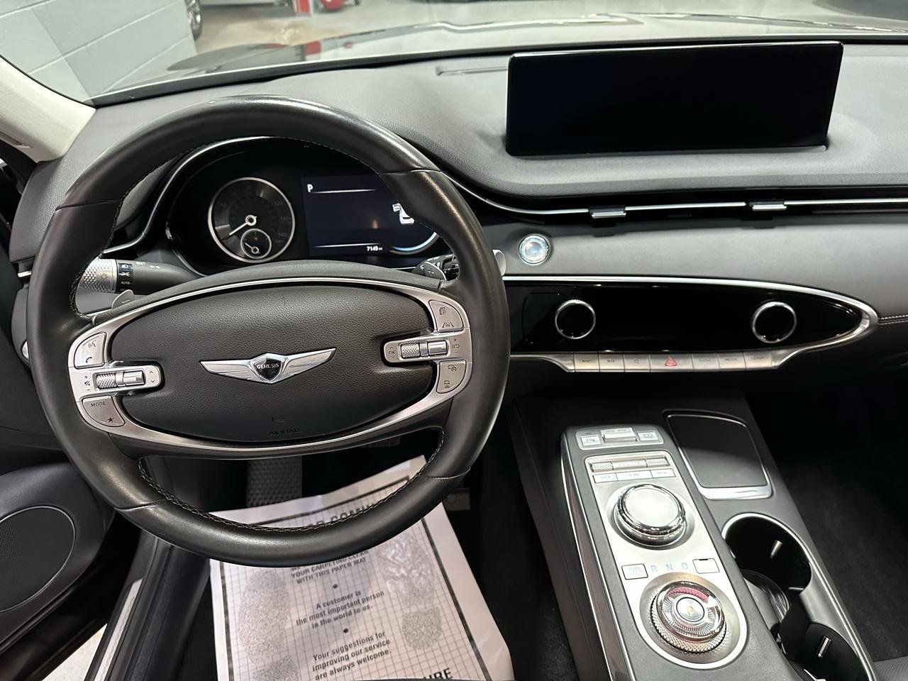 Used 2025 Genesis GV70 2.5T w/ Select Package AWD/4WD image 17
