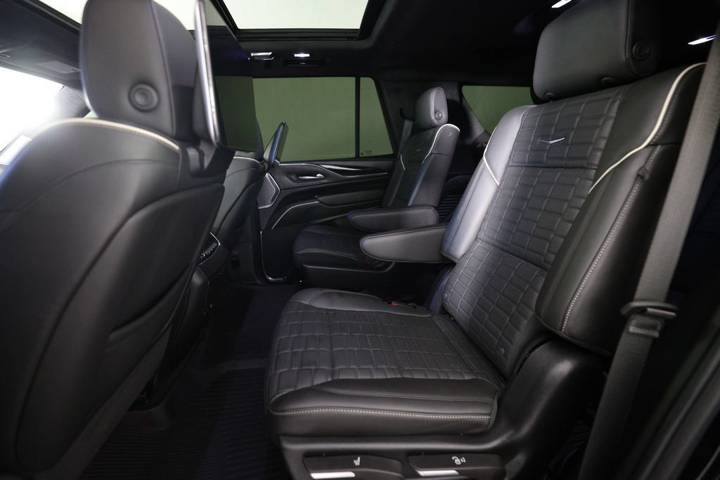 Used 2024 Cadillac Escalade V w/ LPO, ONYX Package AWD/4WD image 16