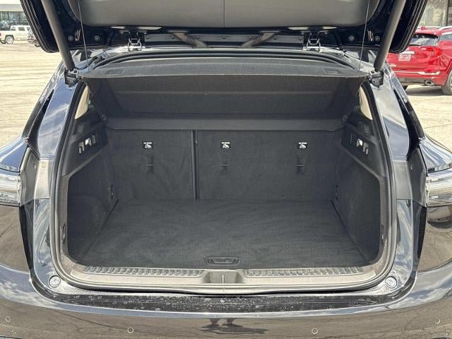 Used 2021 Buick Envision Avenir w/ Technology Package II FWD image 8