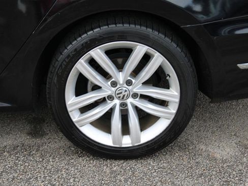 Used 2019 Volkswagen Passat 2.0T Wolfsburg w/ Wheels & Sunroof Package image 35