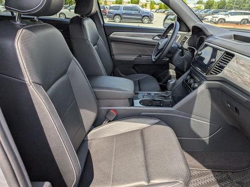 Used 2023 Volkswagen Atlas Cross Sport SE FWD image 26