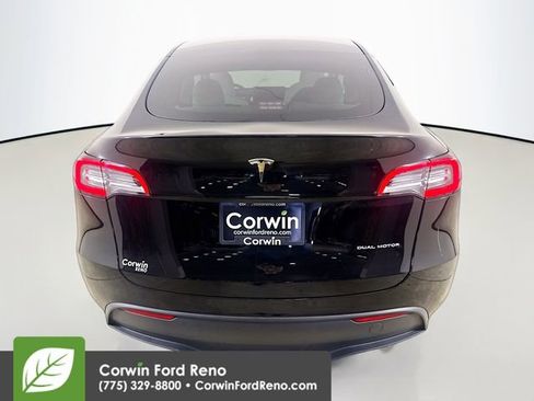 Used 2024 Tesla Model Y Long Range image 26