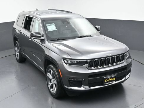 Used 2023 Jeep Grand Cherokee L Limited AWD/4WD image 44