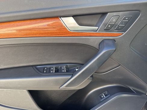 Used 2023 Audi Q5 2.0T Premium image 15