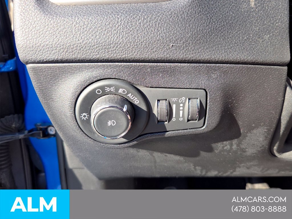 Used 2019 Jeep Compass Latitude FWD image 29