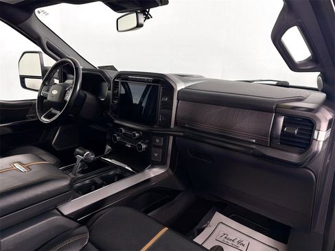 Used 2022 Ford F150 Platinum w/ Max Trailer Tow Package image 27