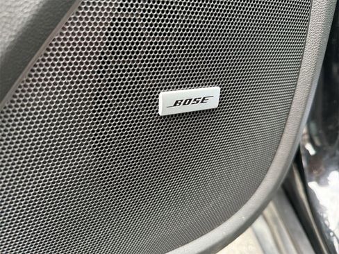 Used 2023 Chevrolet Traverse LT w/ LT Premium Package image 23