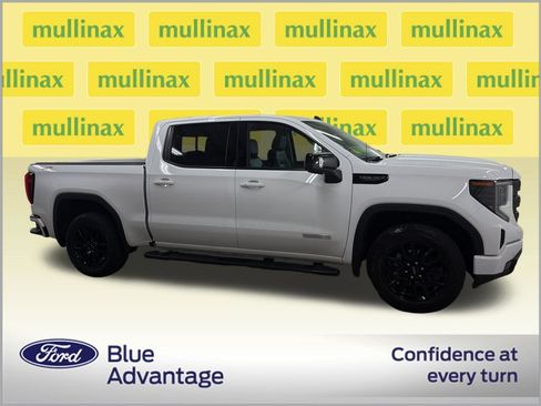 Used 2025 GMC Sierra 1500 Elevation w/ Elevation Premium Package AWD/4WD image 2