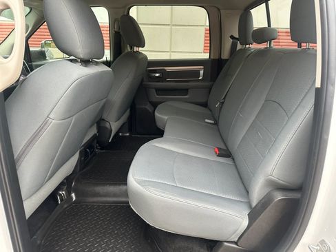 Used 2016 RAM 2500 SLT AWD/4WD image 17