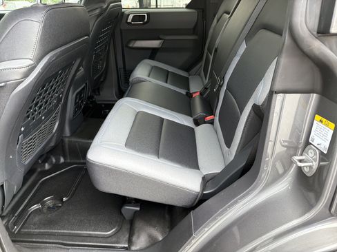 Used 2023 Ford Bronco Black Diamond AWD/4WD image 24