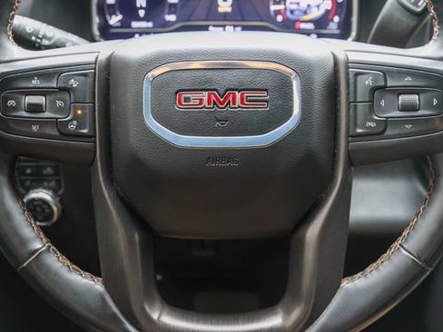 Used 2025 GMC Sierra 2500 AT4 AWD/4WD image 6