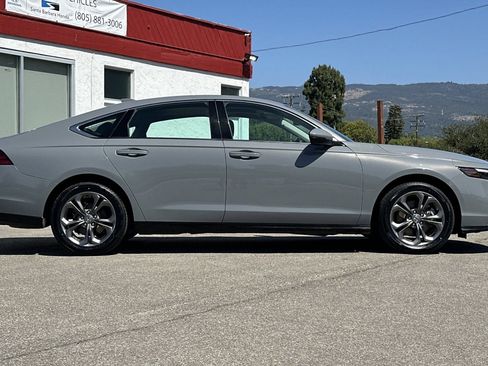Used 2023 Honda Accord EX-L image 3
