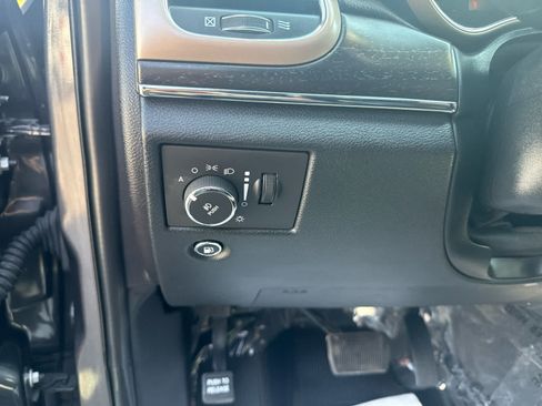 Used 2015 Jeep Grand Cherokee Limited AWD/4WD image 19