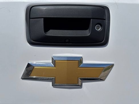 Used 2018 Chevrolet Silverado 2500 LT w/ LT Fleet Convenience Package AWD/4WD image 9