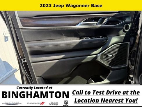 Used 2023 Jeep Wagoneer 4WD w/ Premium Group I image 8