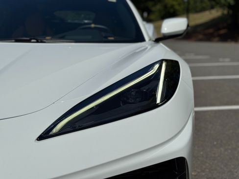Used 2020 Chevrolet Corvette Stingray Preferred Cpe w/ 2LT Preferred Equipment Group RWD image 20