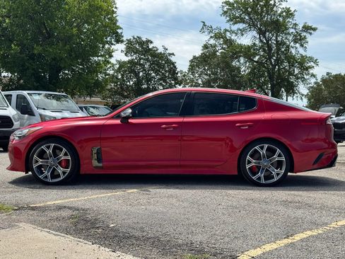 Used 2018 Kia Stinger GT2 RWD image 3