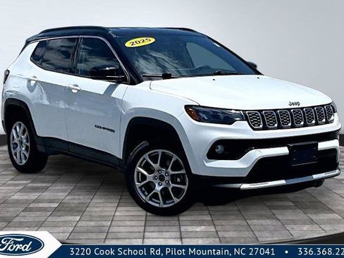 Used 2025 Jeep Compass Limited AWD/4WD image 1