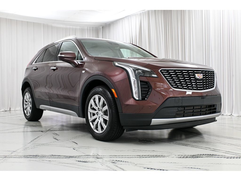 Certified 2023 Cadillac XT4 Premium Luxury AWD/4WD image 2