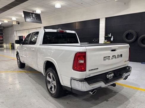 Used 2025 RAM 1500 Laramie AWD/4WD image 6